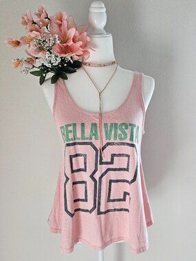SideCca Bella Vista 82 Graphic Tank Pink Cross Back Flowy Tank Top